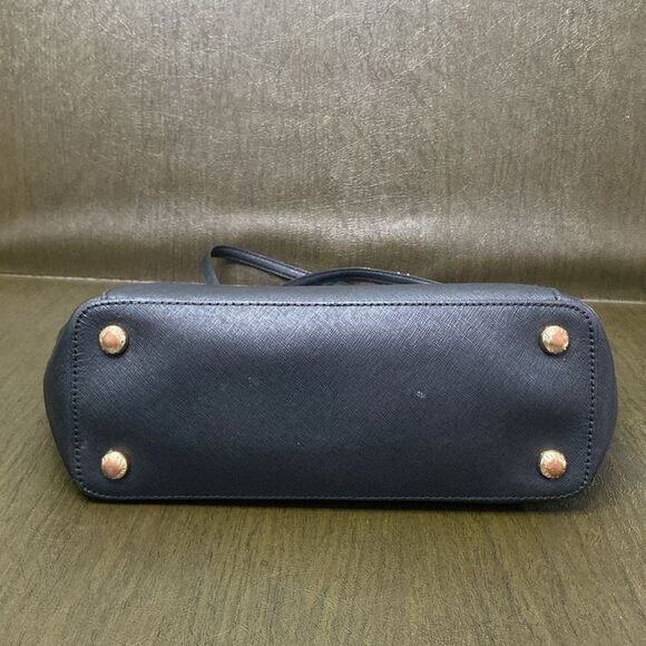 Michael Kors Charlotte Large Saffiano Leather Top-Zip Tote Purse Gold Hardware - Picture 5 of 16